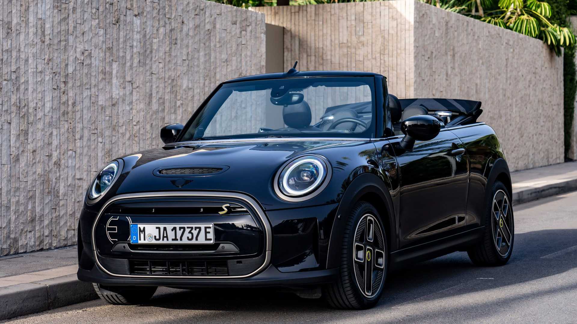 Mini Cooper SE Convertible