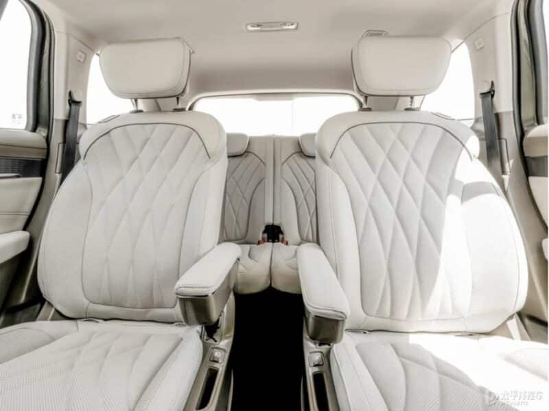 Roewe RX9 SUV