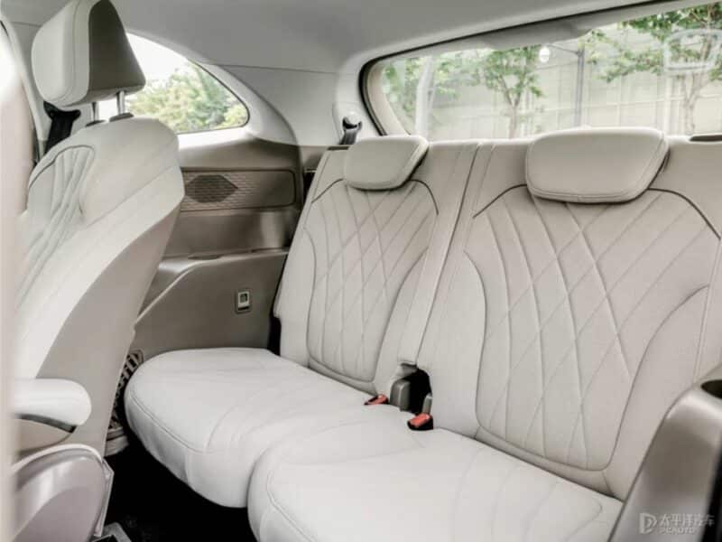 Roewe RX9 SUV