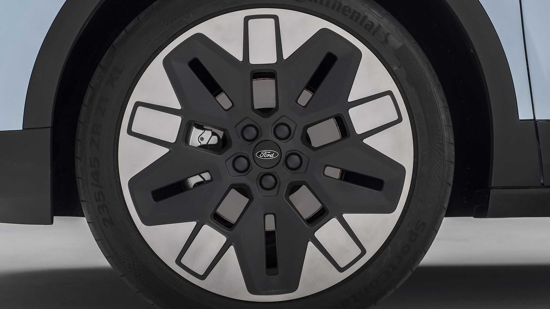 Yeni Ford Explorer EV
