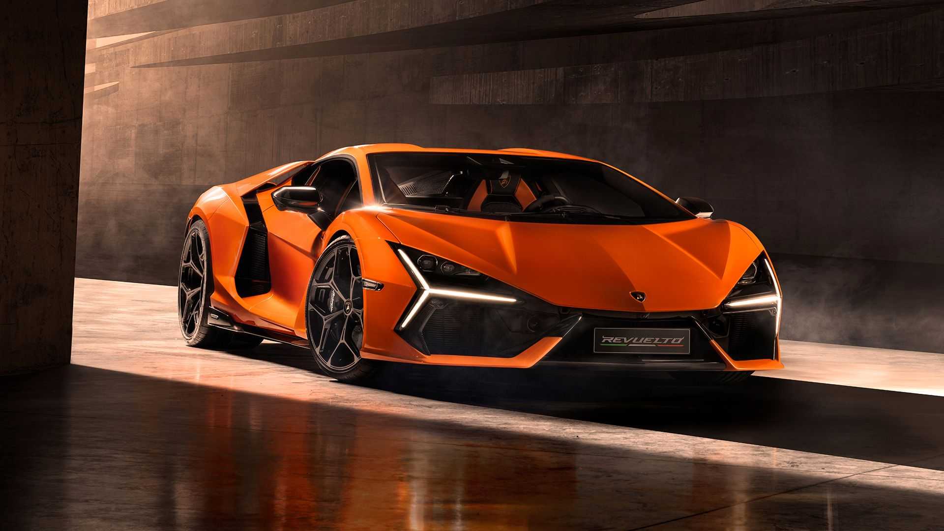 2024 Lamborghini Revuelto