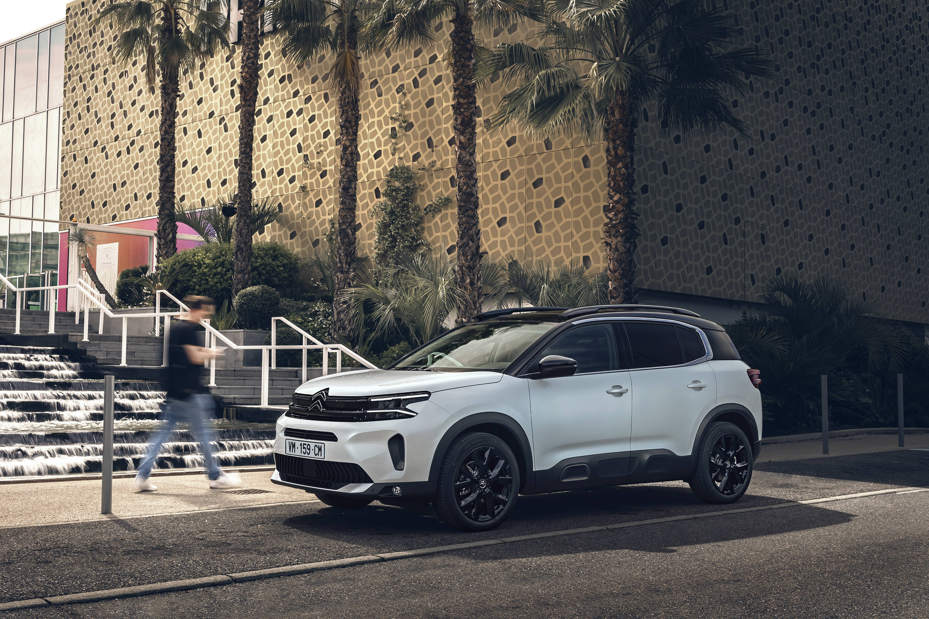 Citroen C5 Aircross Hybrid 136