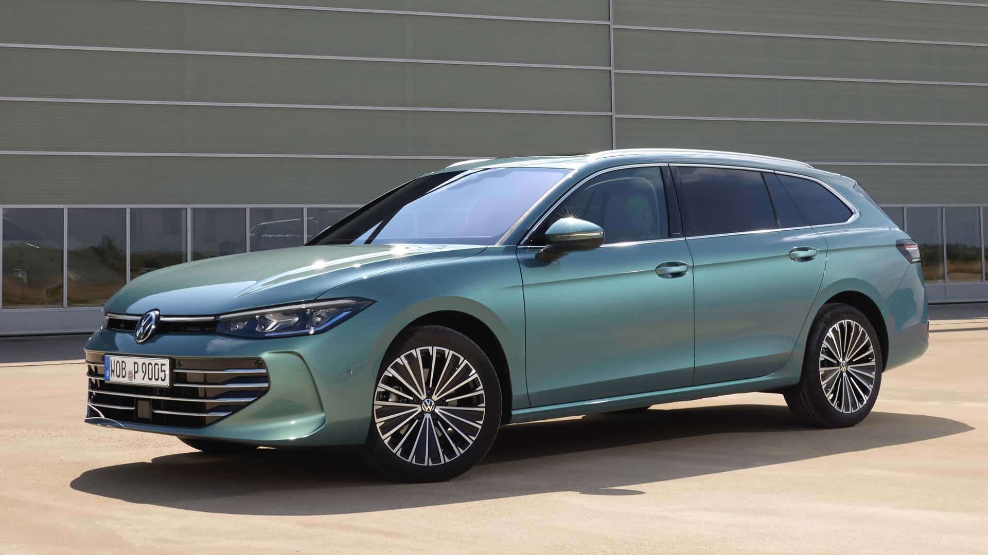 Yeni Volkswagen Passat tanıtıldı İşte tasarımı ve özellikleri