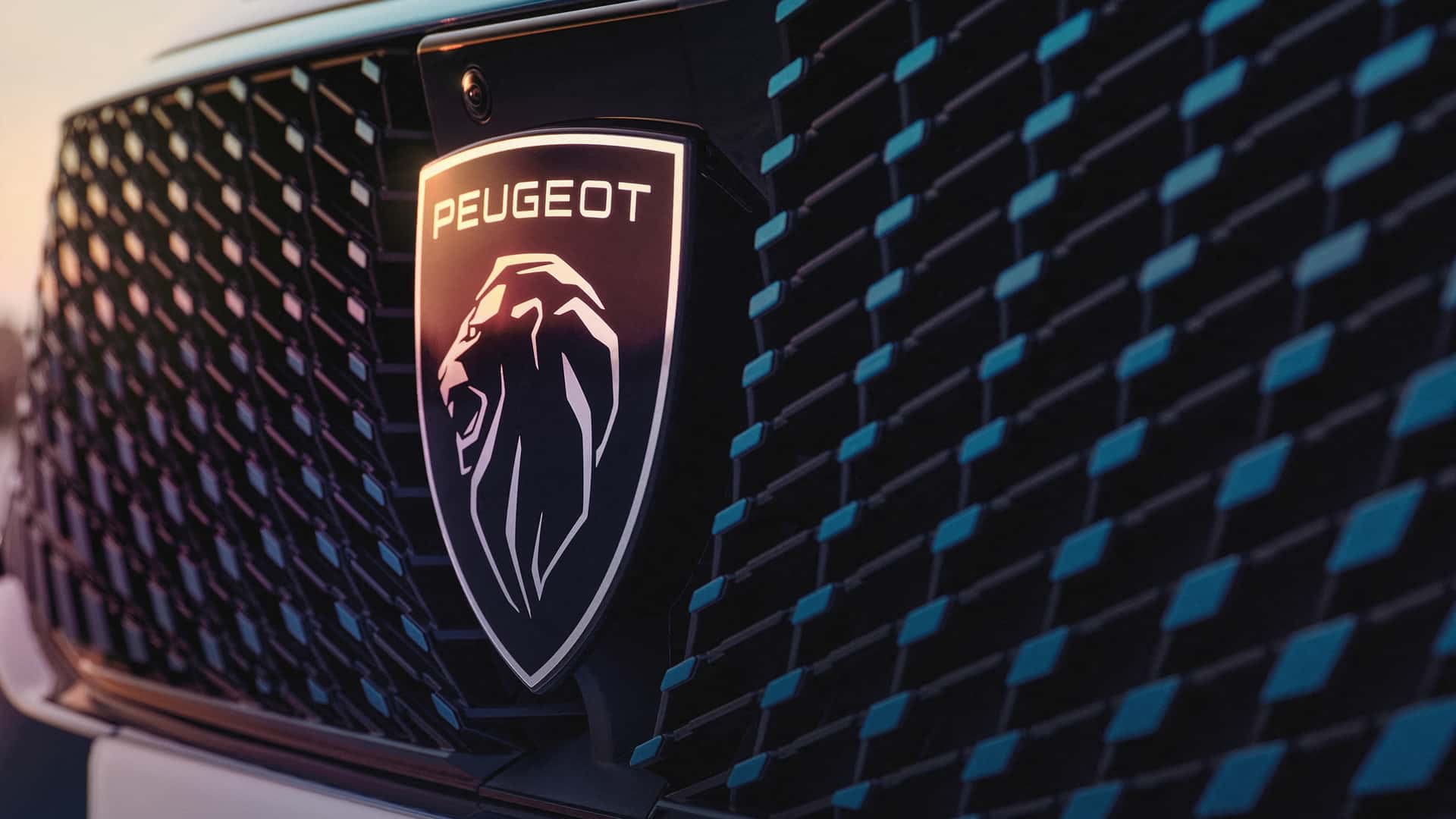 2024 Peugeot E-3008