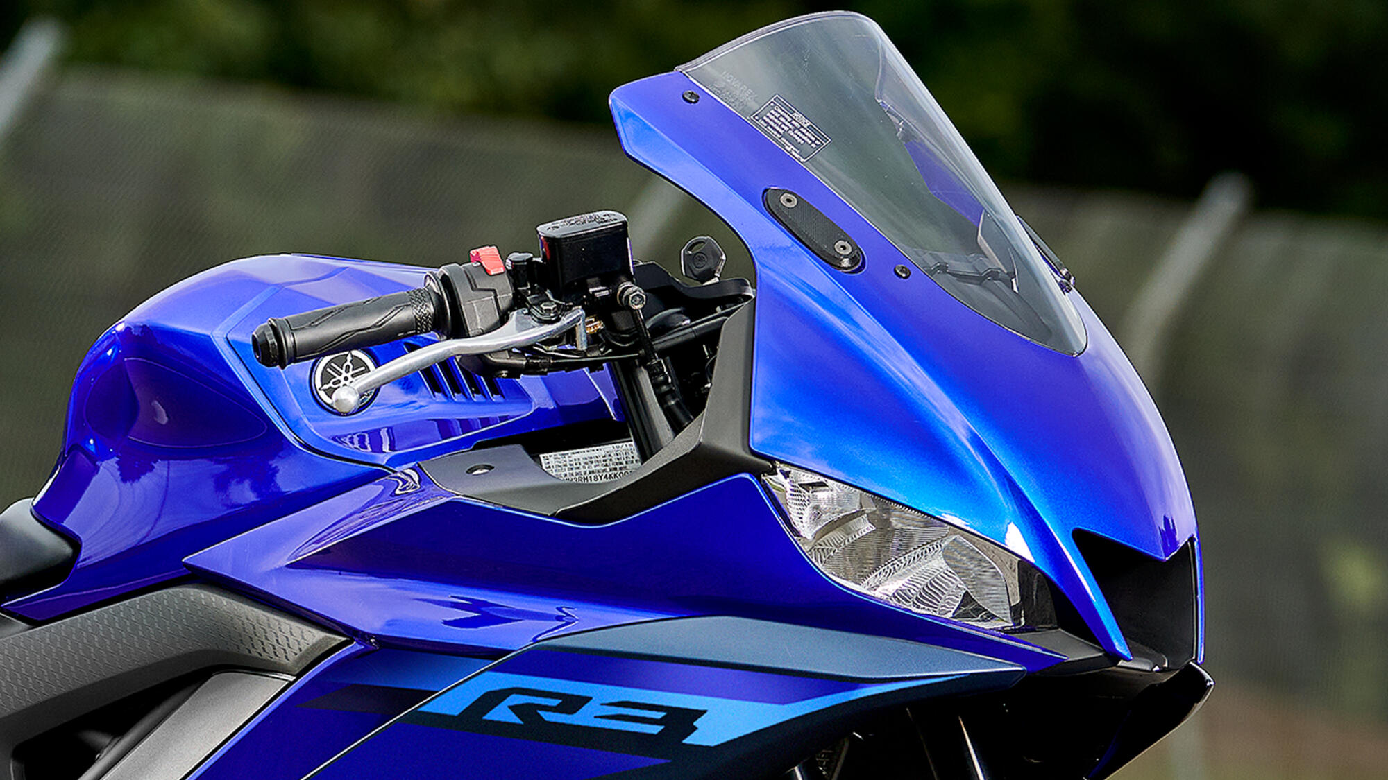 Yamaha R3