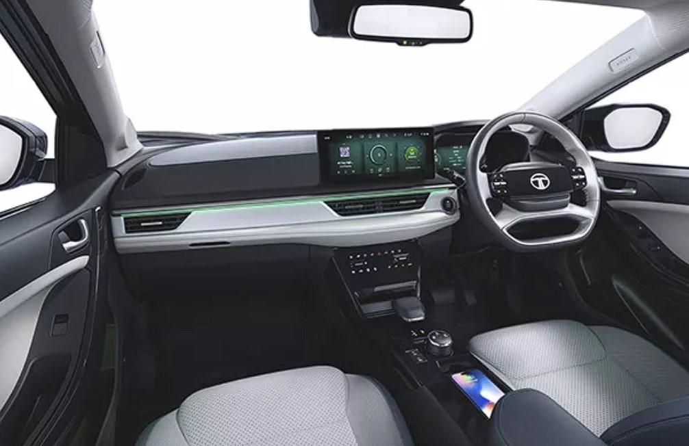 2025 Tata Curvv