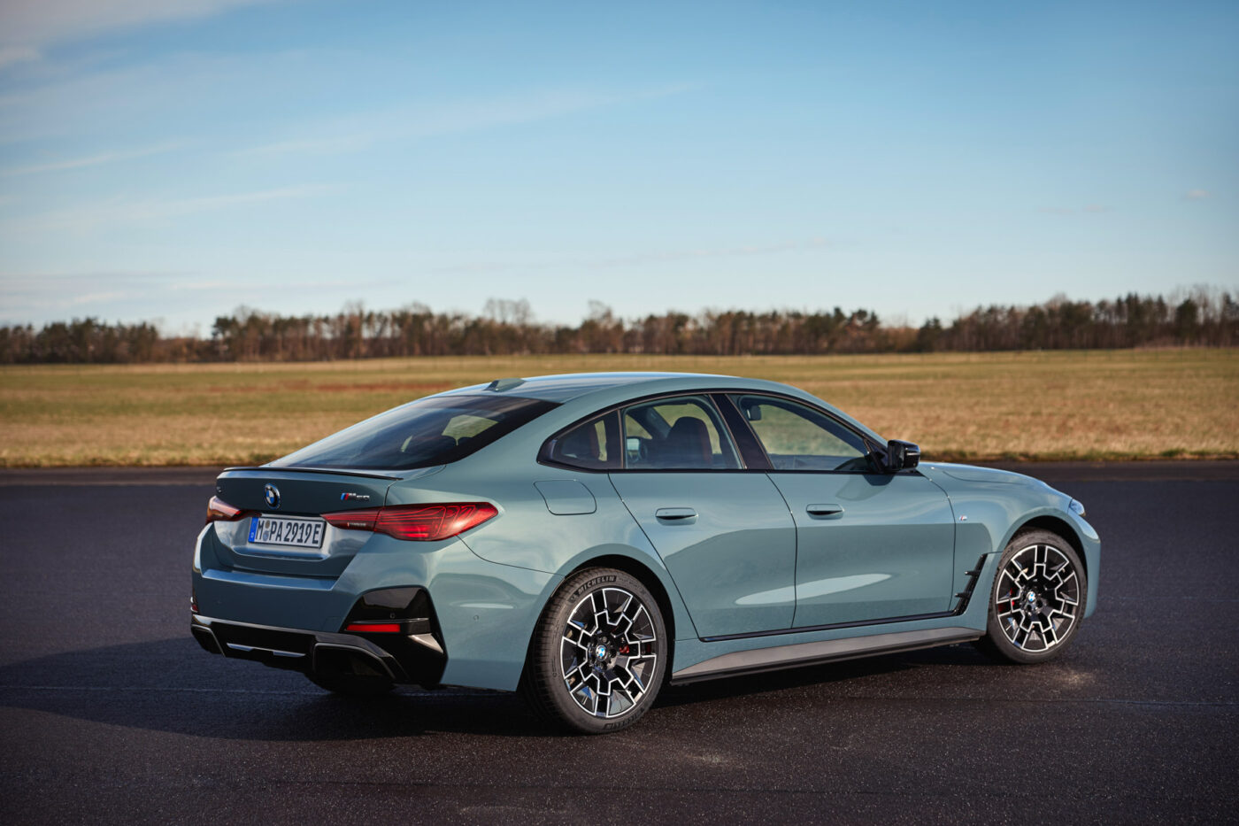 Yeni BMW i4 eDrive40