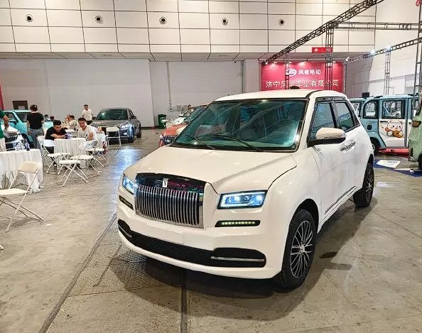 Çinli minik Rolls-Royce