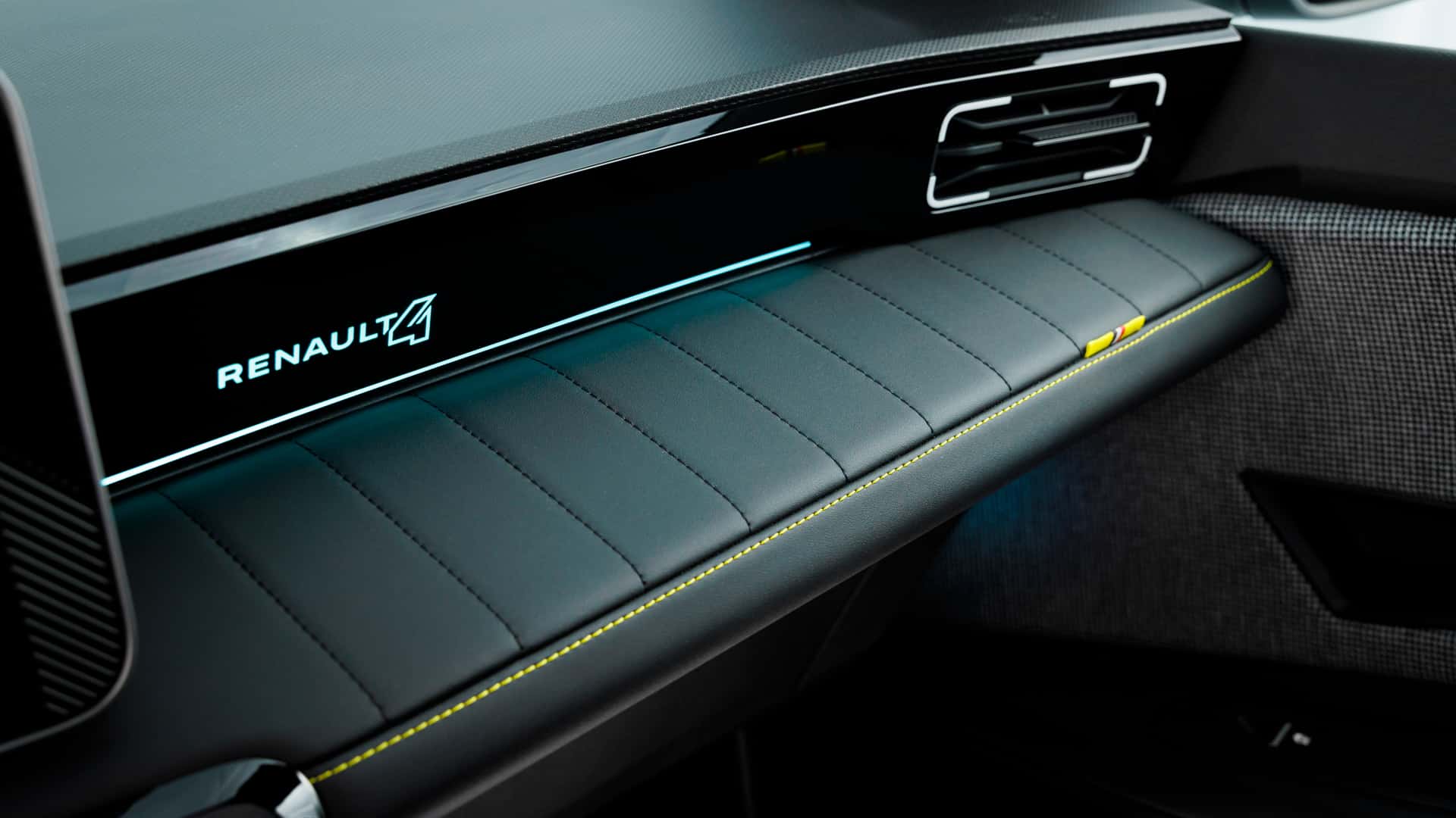 2025 Renault 4 E-Tech