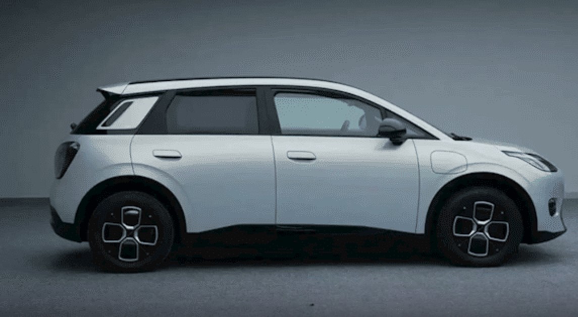Aion elektrikli hatchback