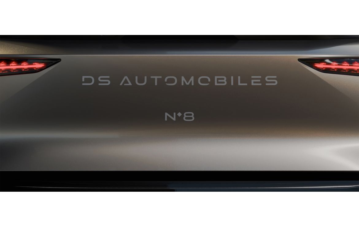 DS elektrikli fastback