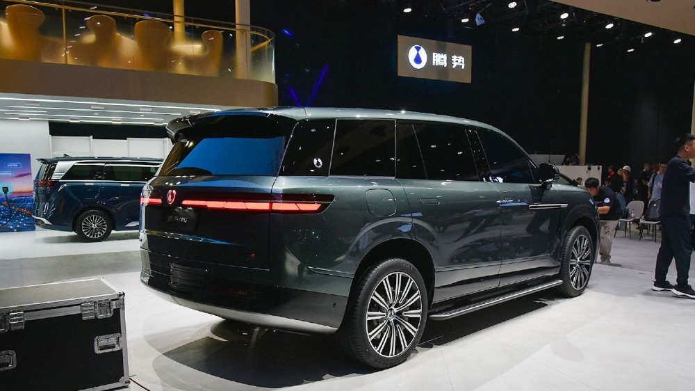 2025 BYD Denza N9