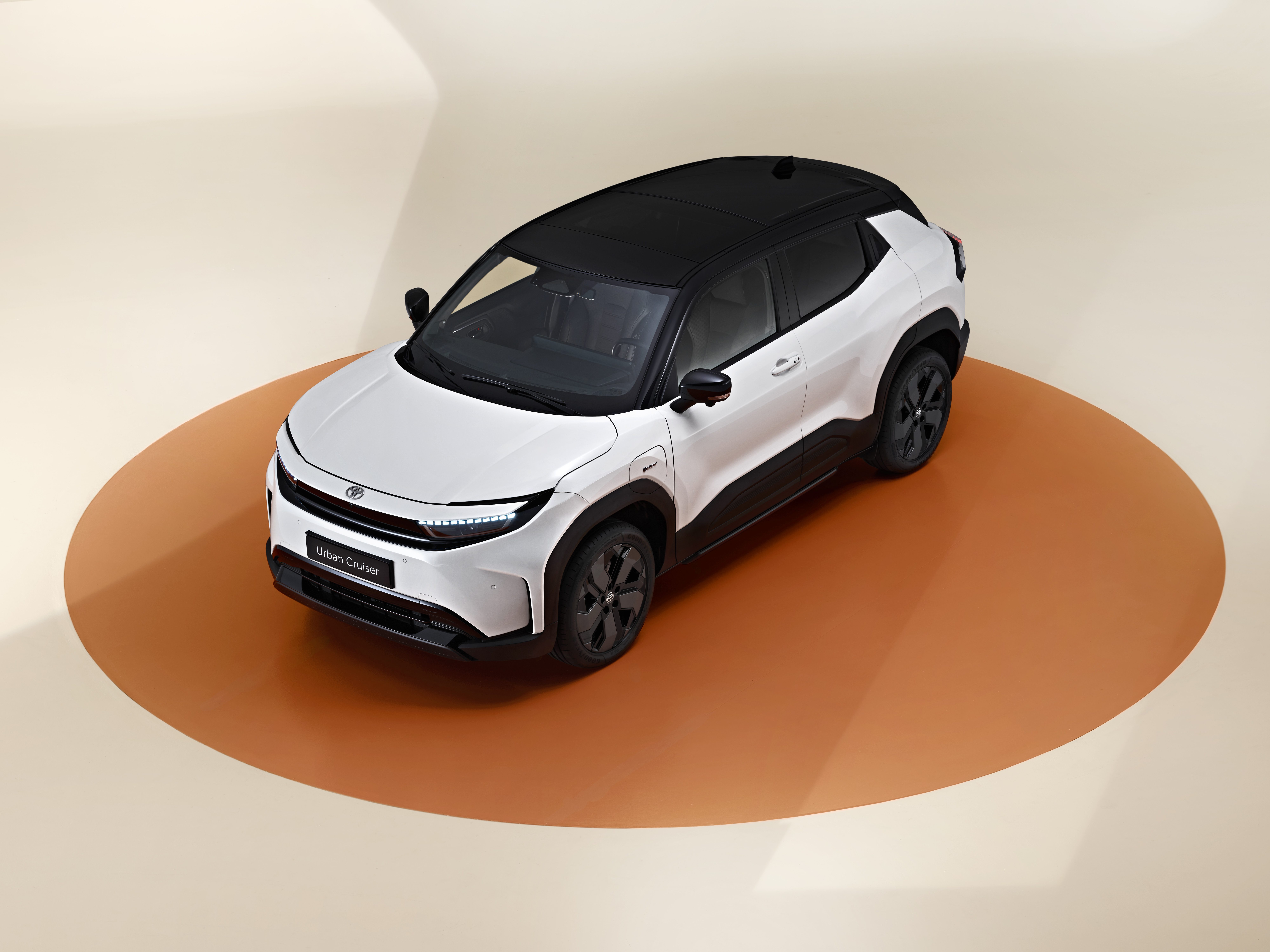  Toyota Urban Cruiser