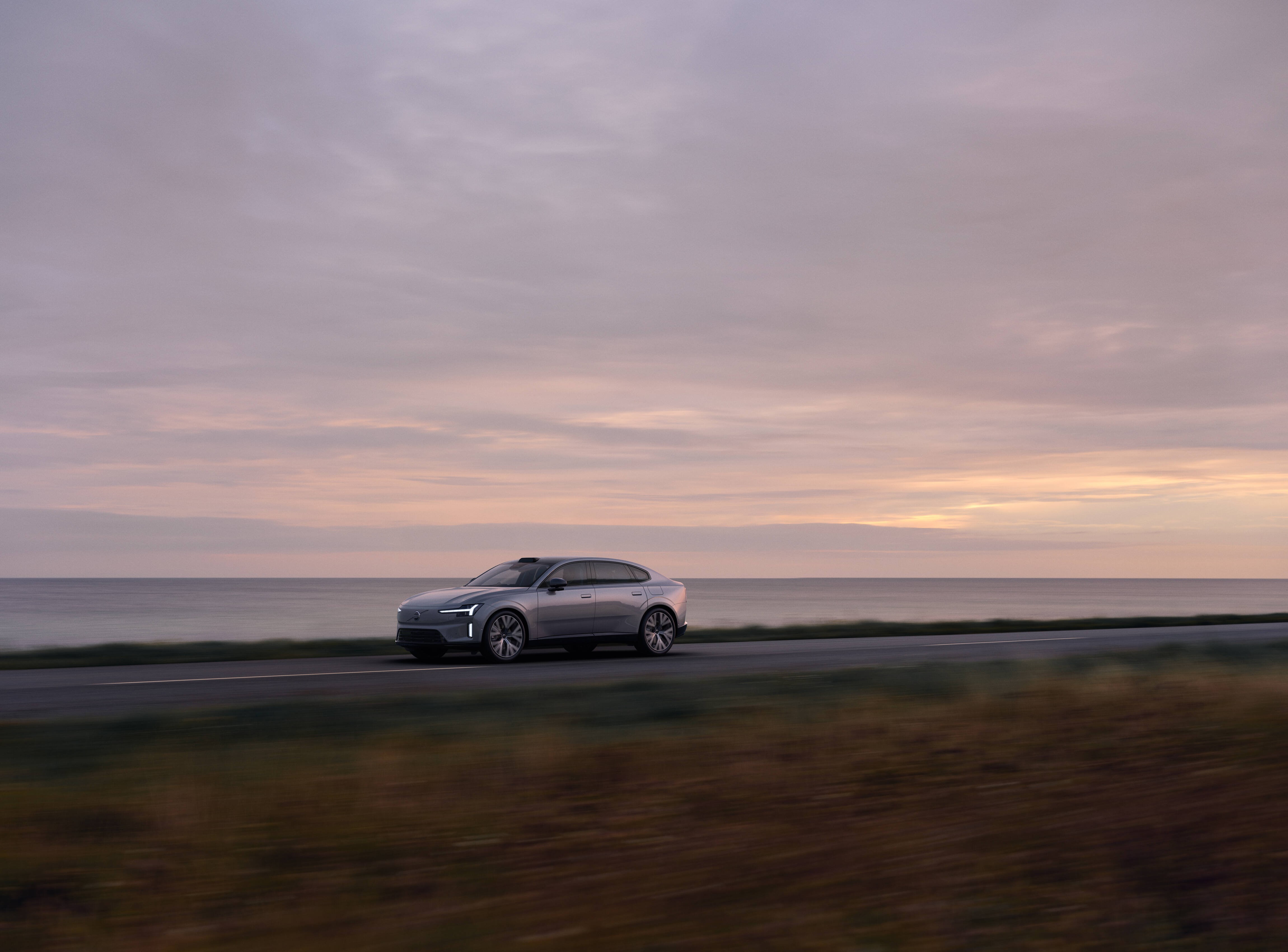 Volvo ES90