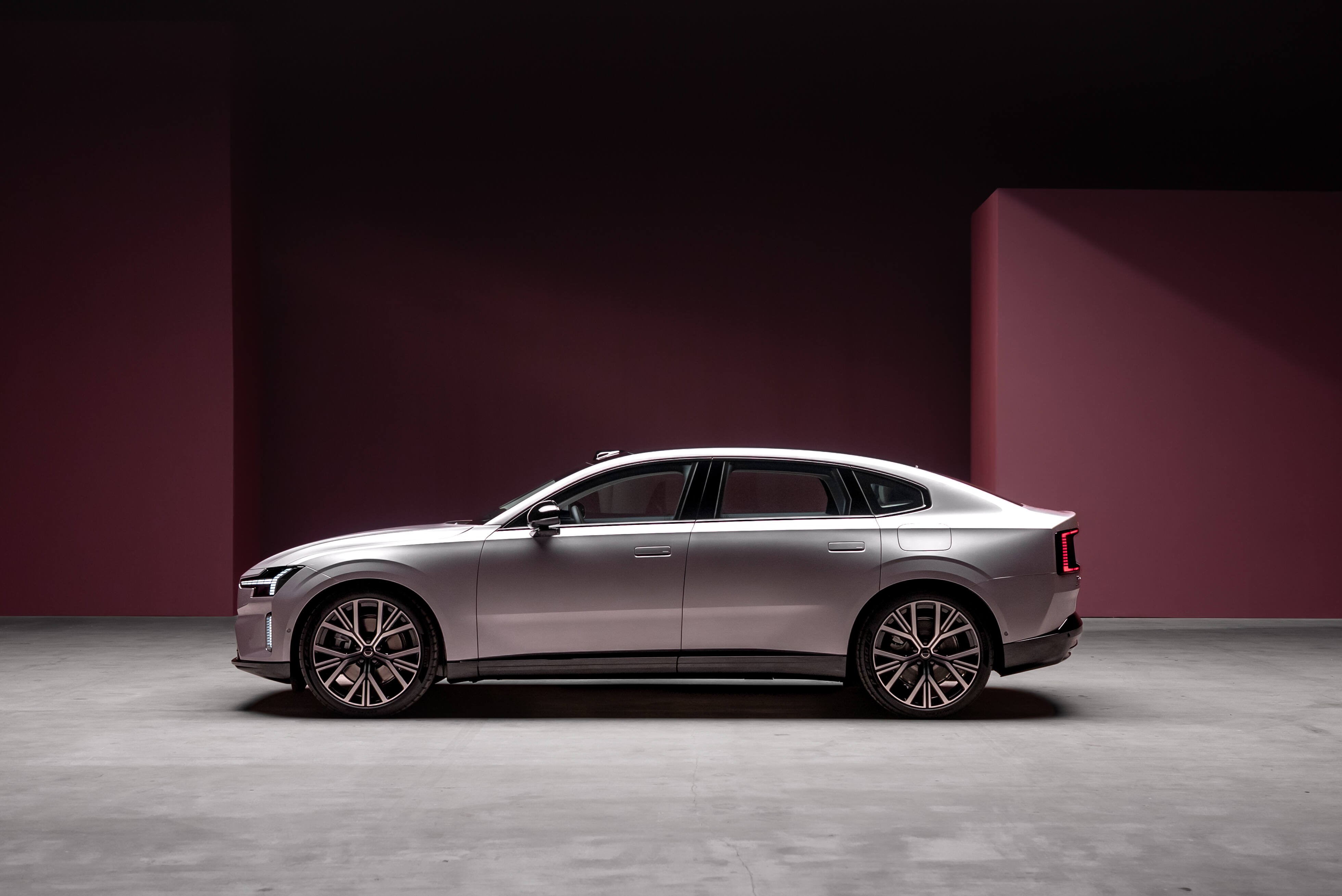 Volvo ES90
