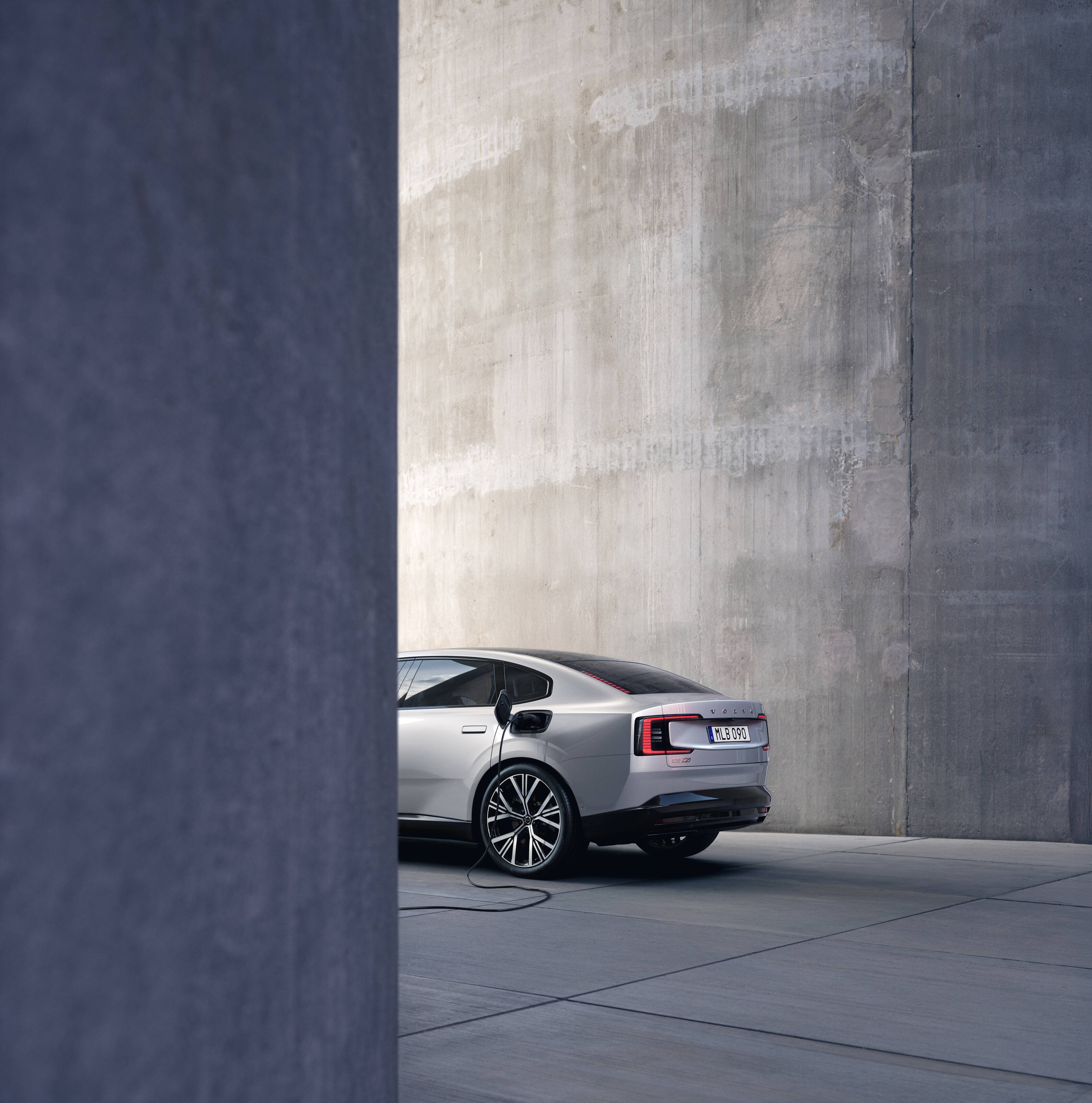 Volvo ES90