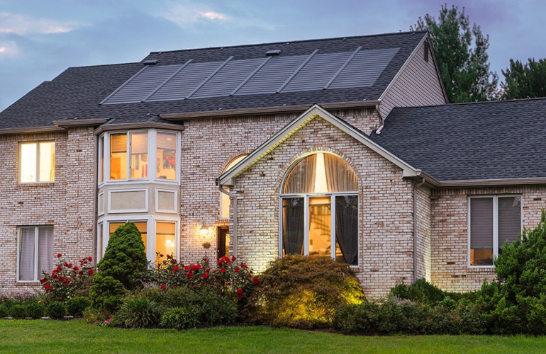 GAF Energy çivilenebilir güneş