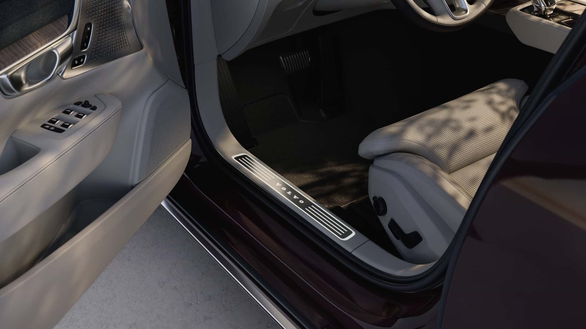 2025 Volvo S90