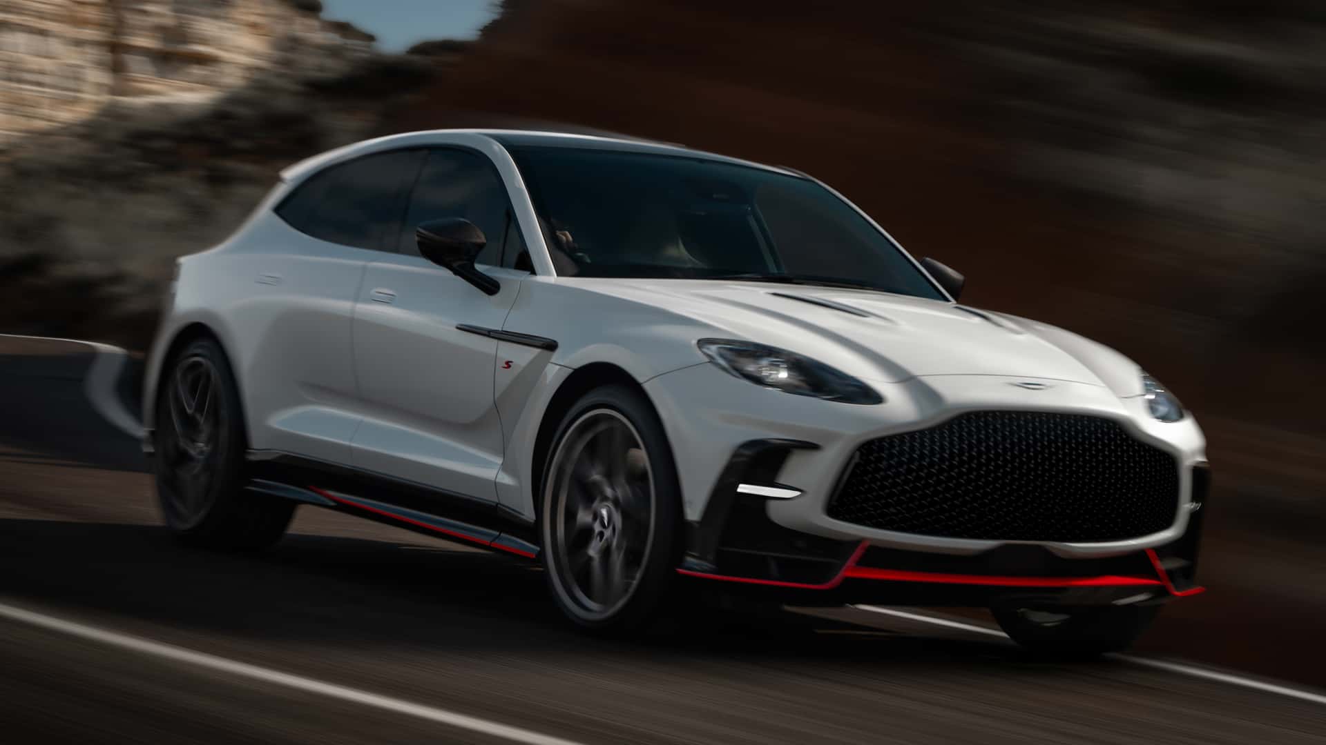 Aston Martin DBX S