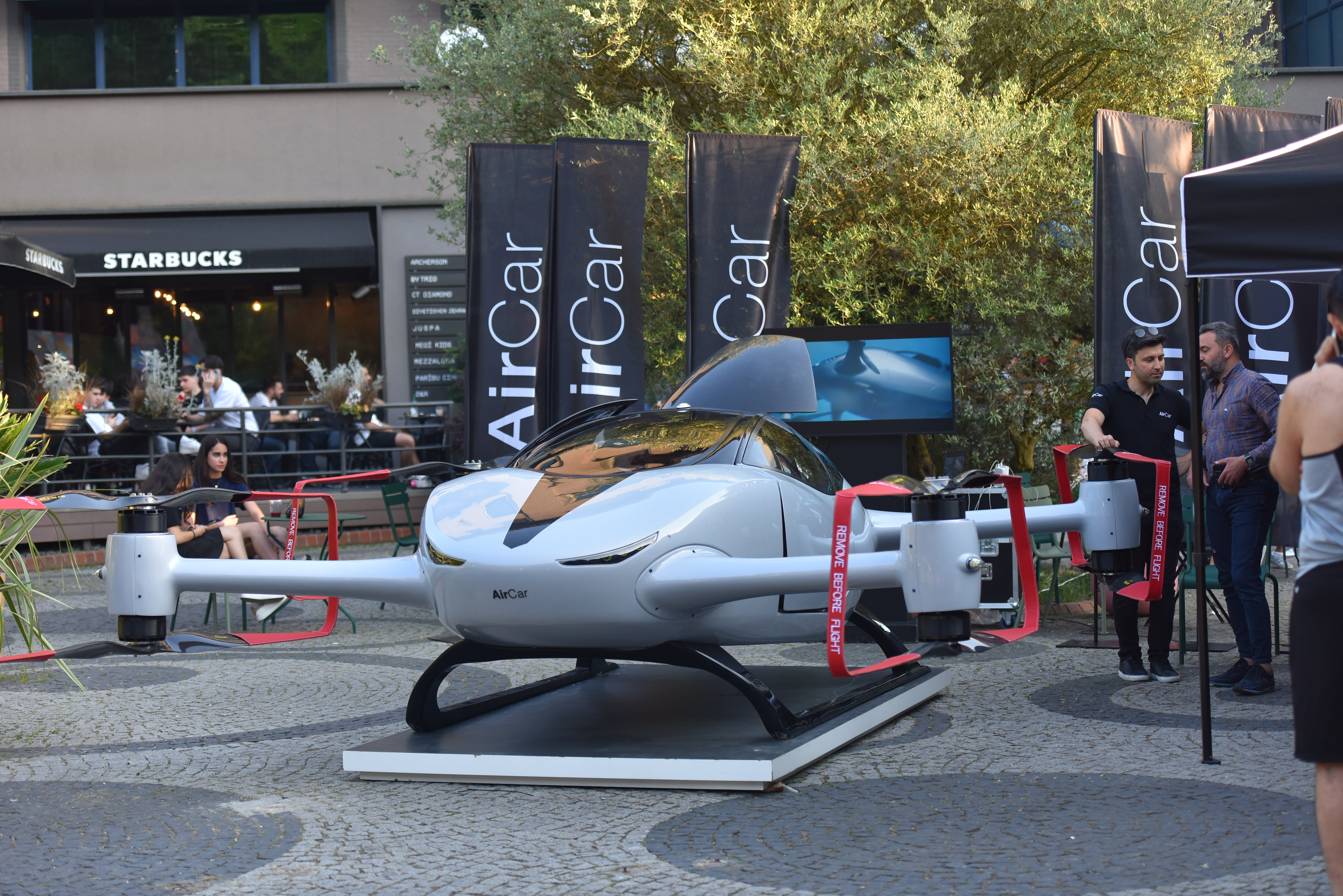 Yerli uçan araba AirCar