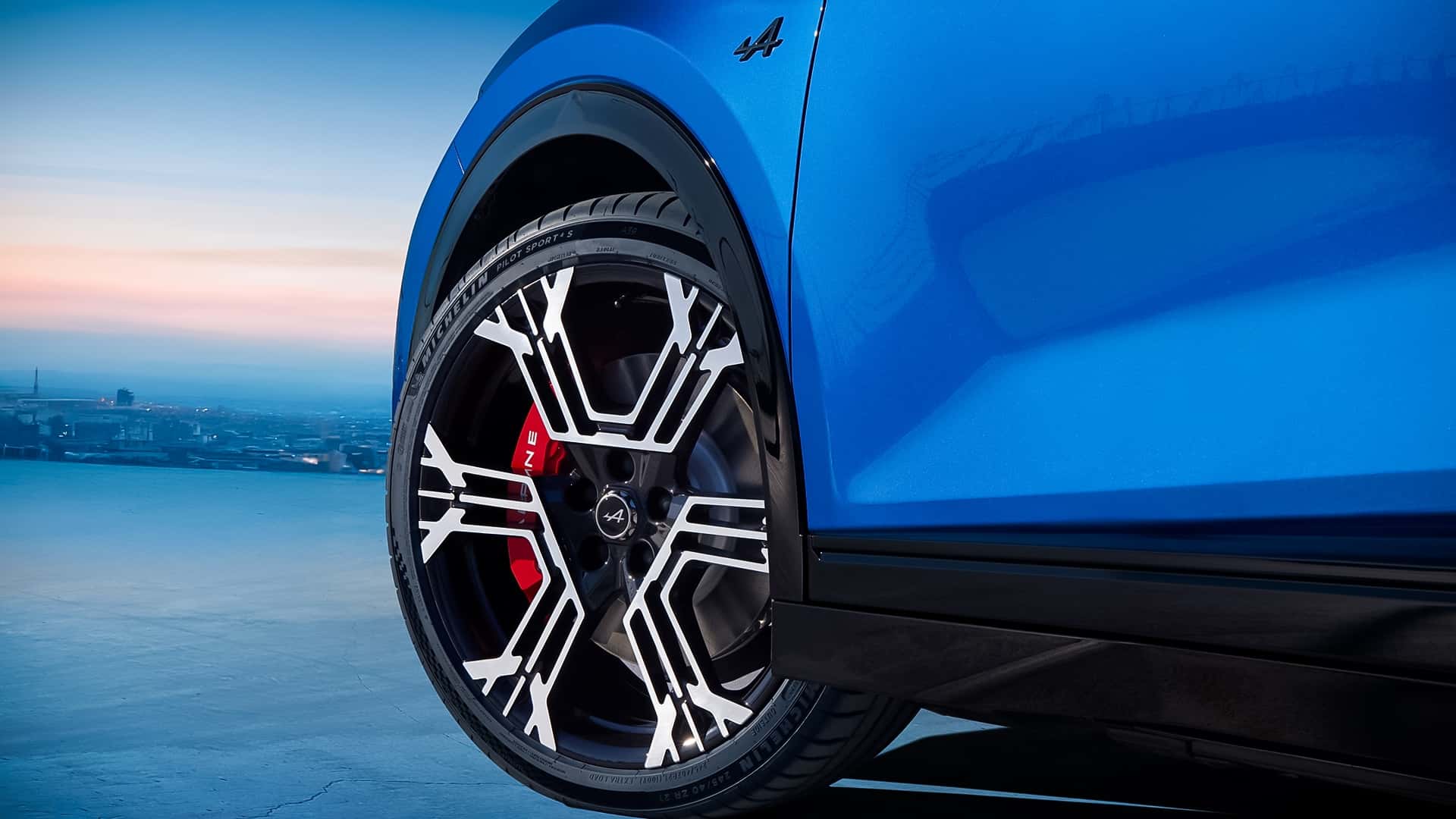 Alpine A390