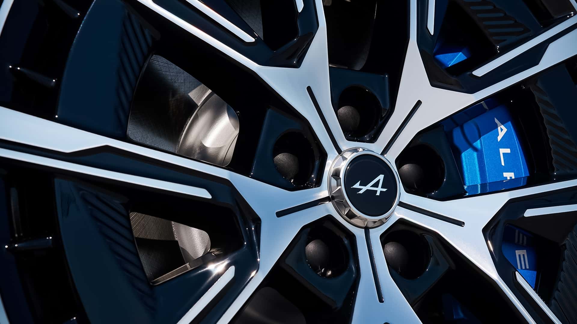 Alpine A390