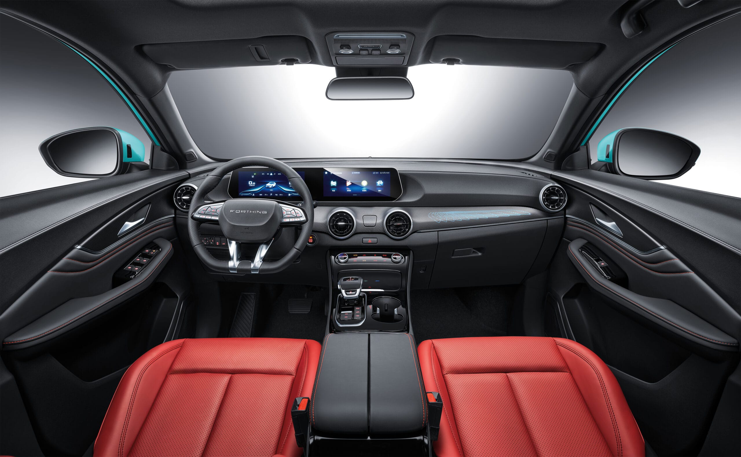 Forthing T5 Evo ve M4 U-Tour