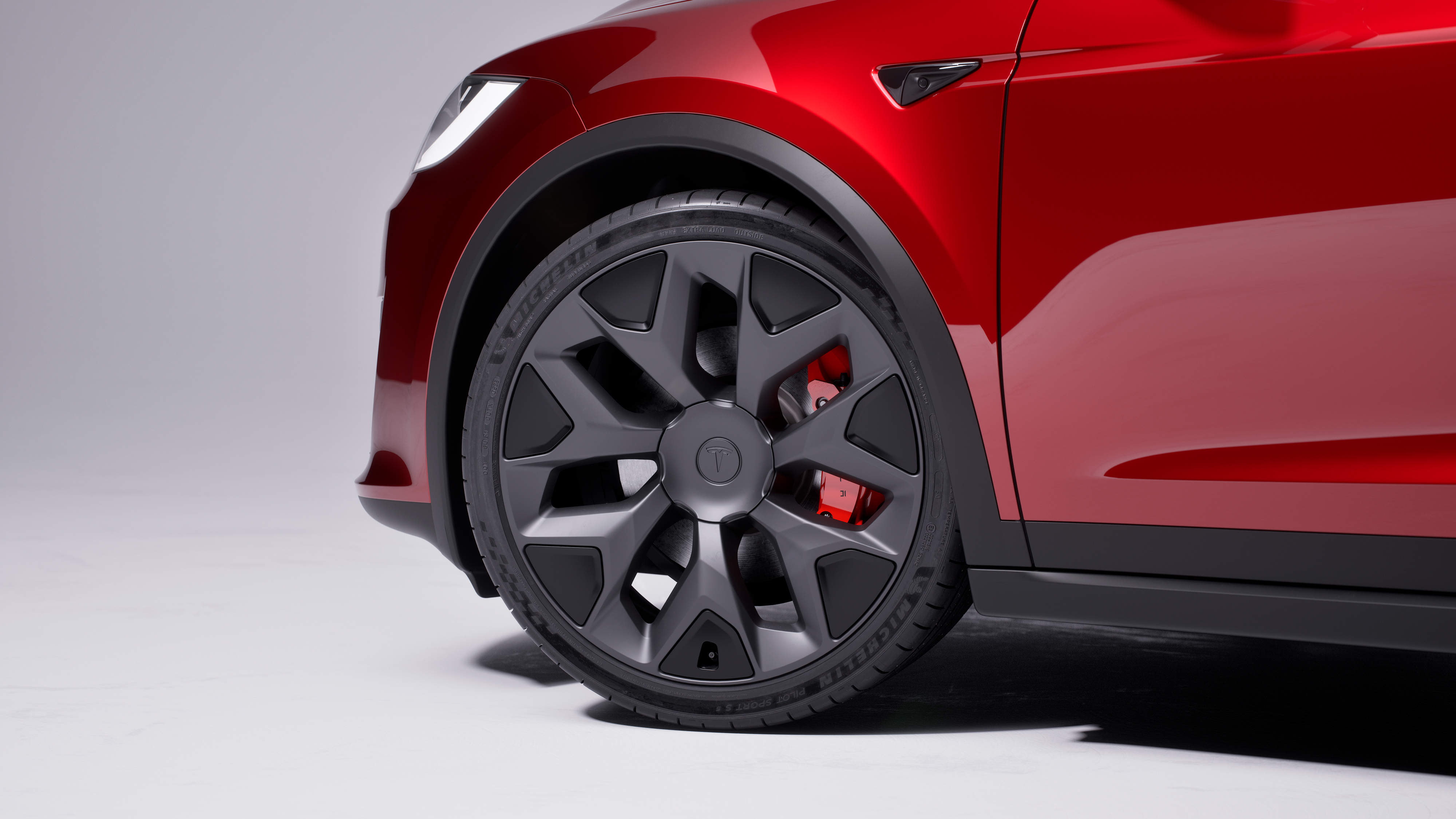 Yeni Tesla Model S ve  Model X