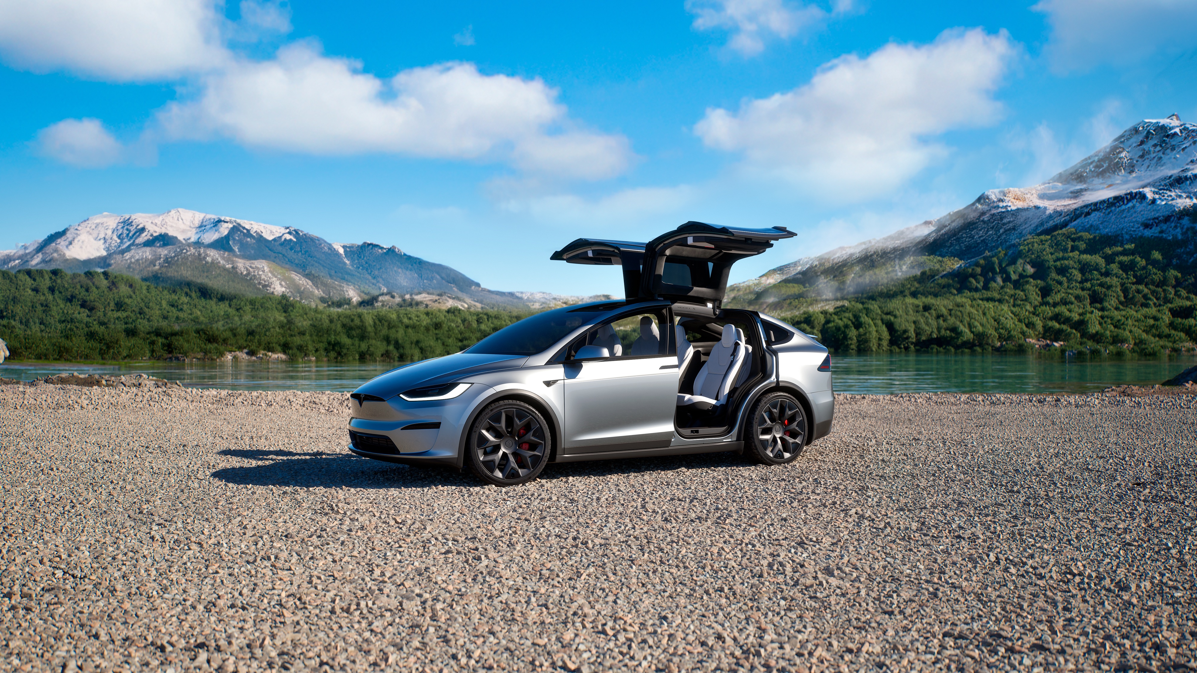 Yeni Tesla Model S ve  Model X