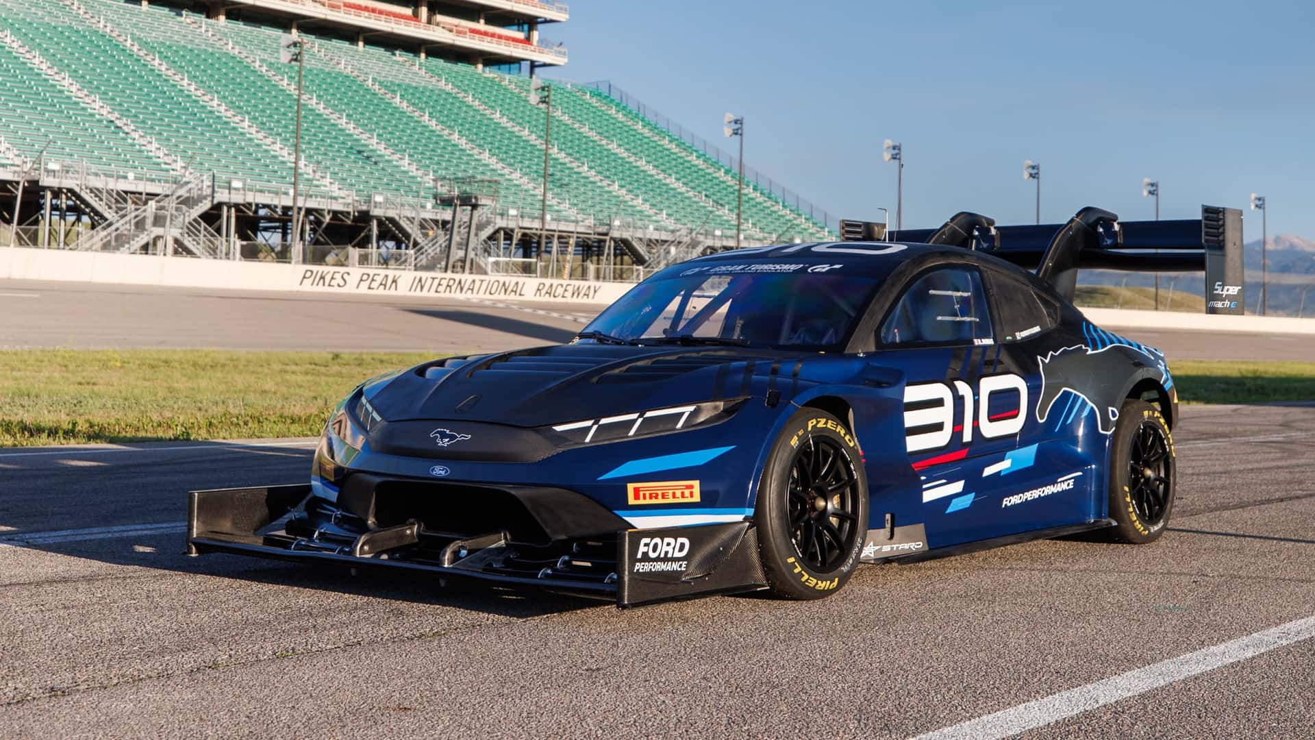 Mustang Super Mach-E