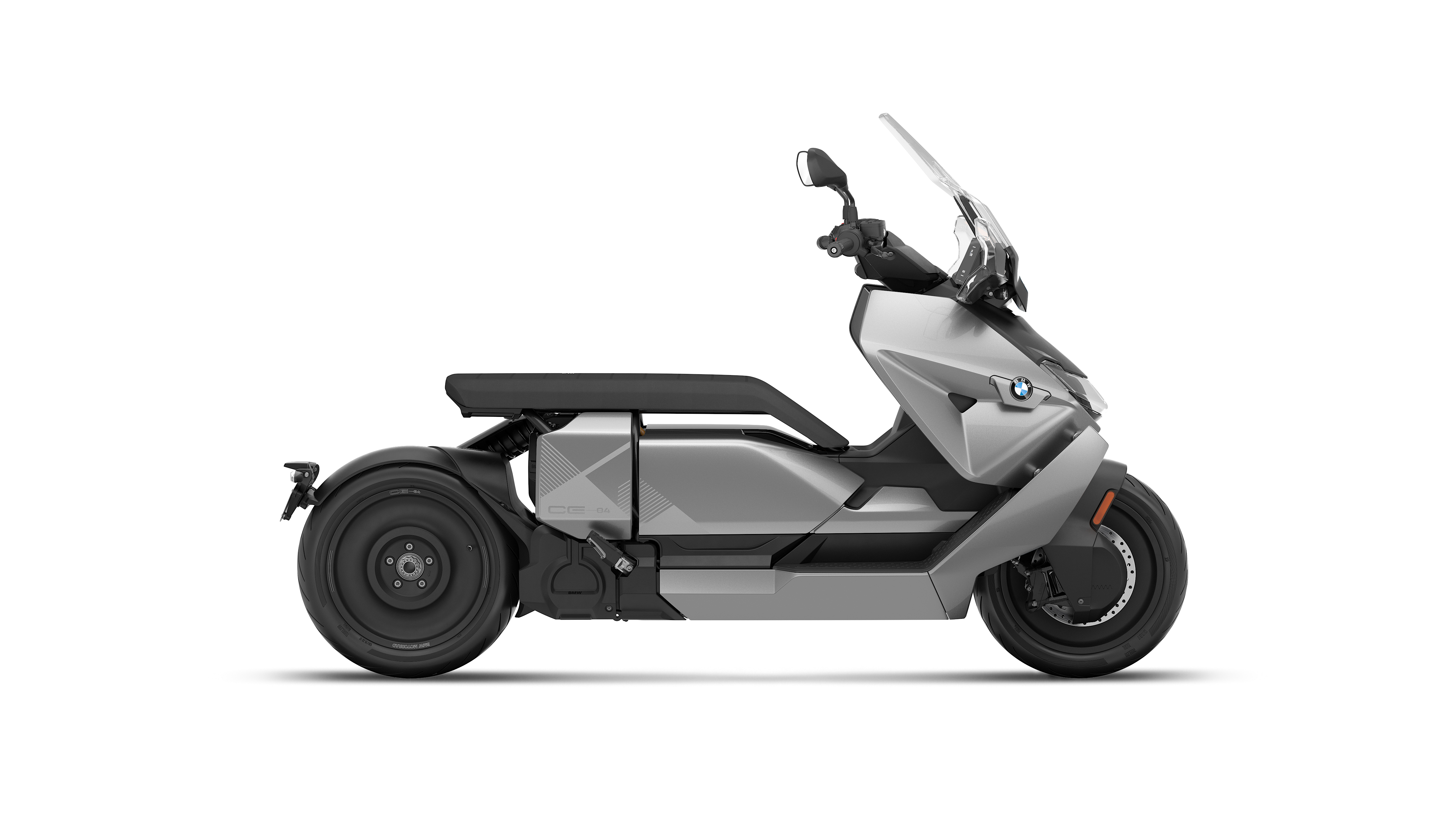 Yeni BMW CE 04