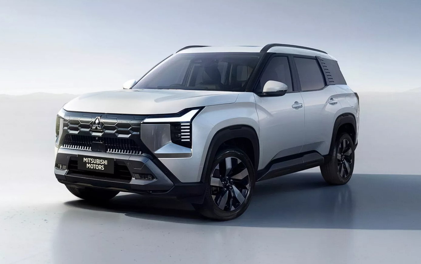 2025 Mitsubishi Destinator