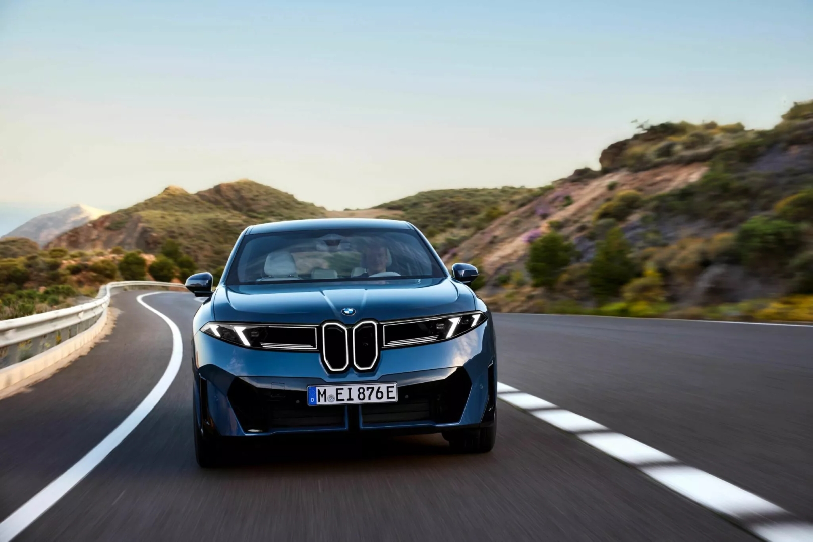 Yeni BMW iX3 
