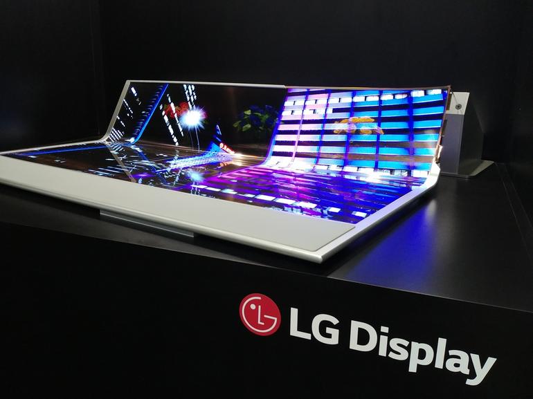 LG’den 77 inçlik şeffaf esnek ekran