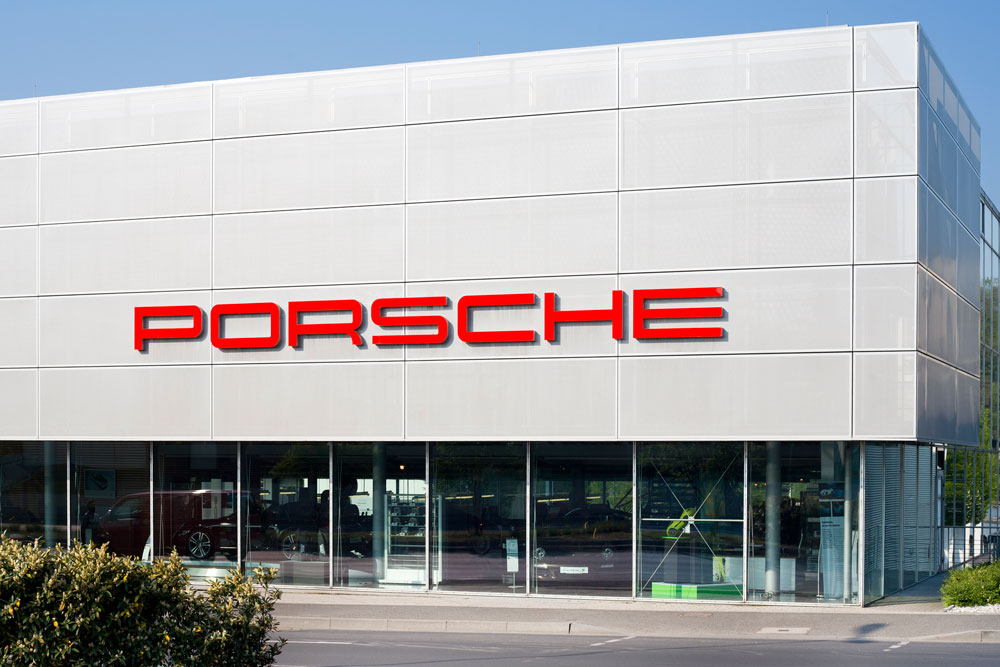 Alman otomobil devi Porsche, Windows 10'a geçiyor