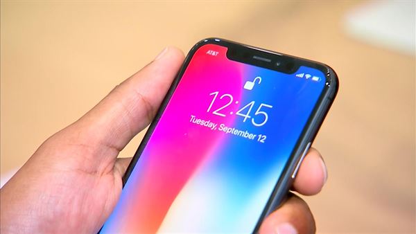 apple 2019 model tum iphone larda oled