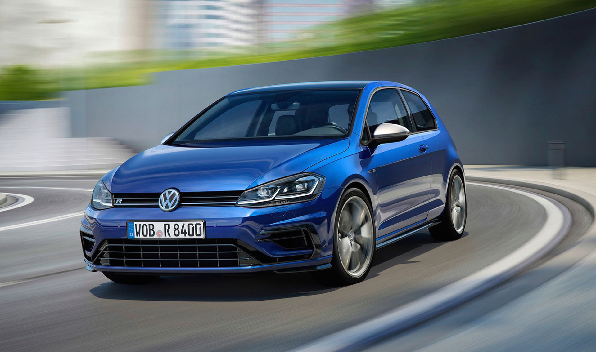 Yeni Volkswagen Golf R'da 405 beygirlik motor bulunacak