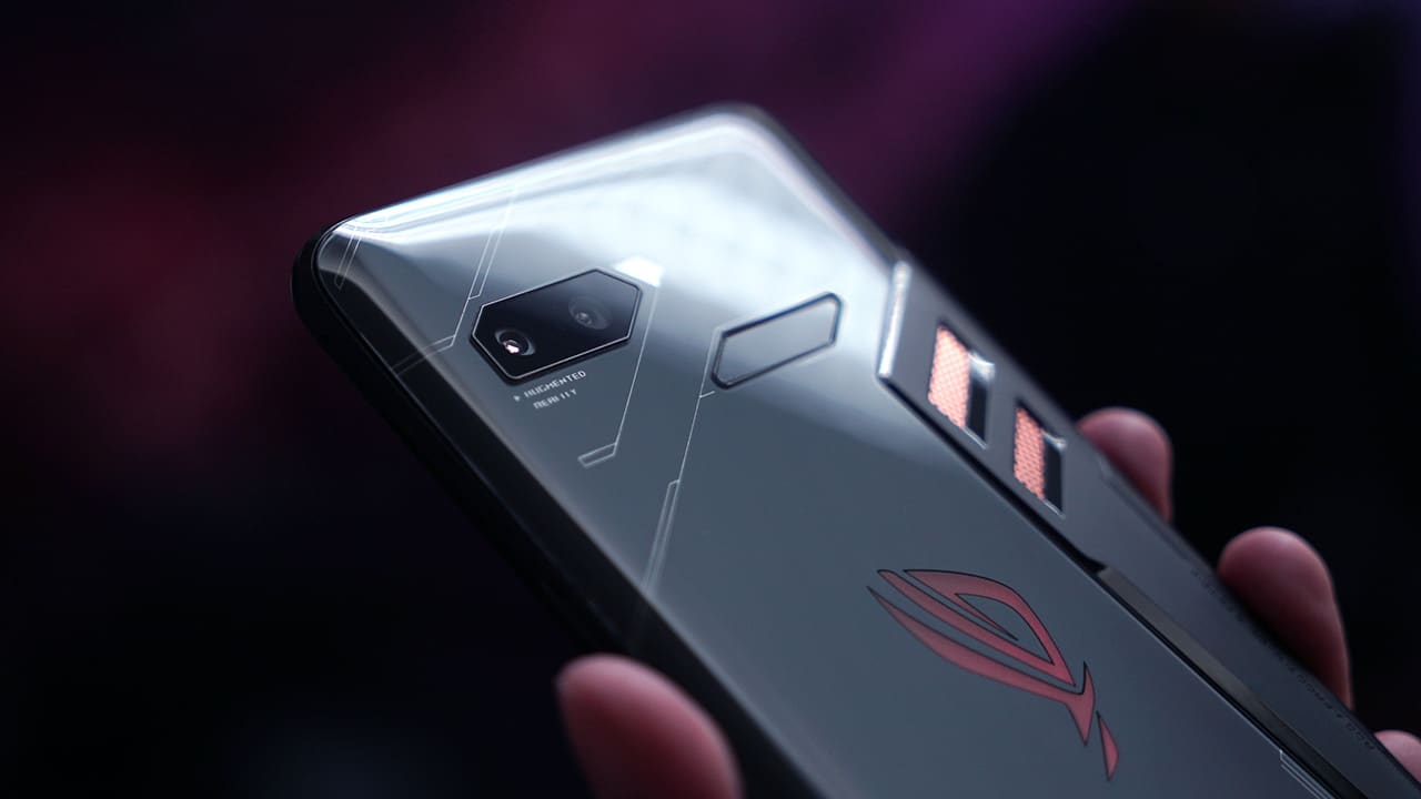 Asus ROG Phone tanıtıldı: En iyi oyun telefonu!