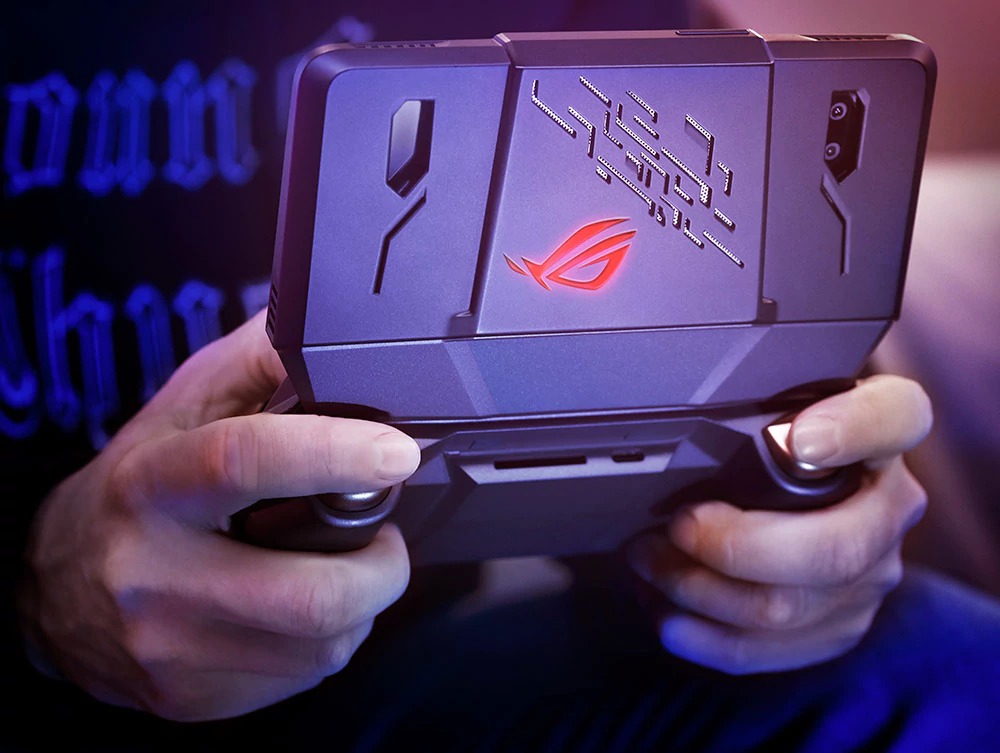 Asus ROG Phone tanıtıldı: En iyi oyun telefonu!