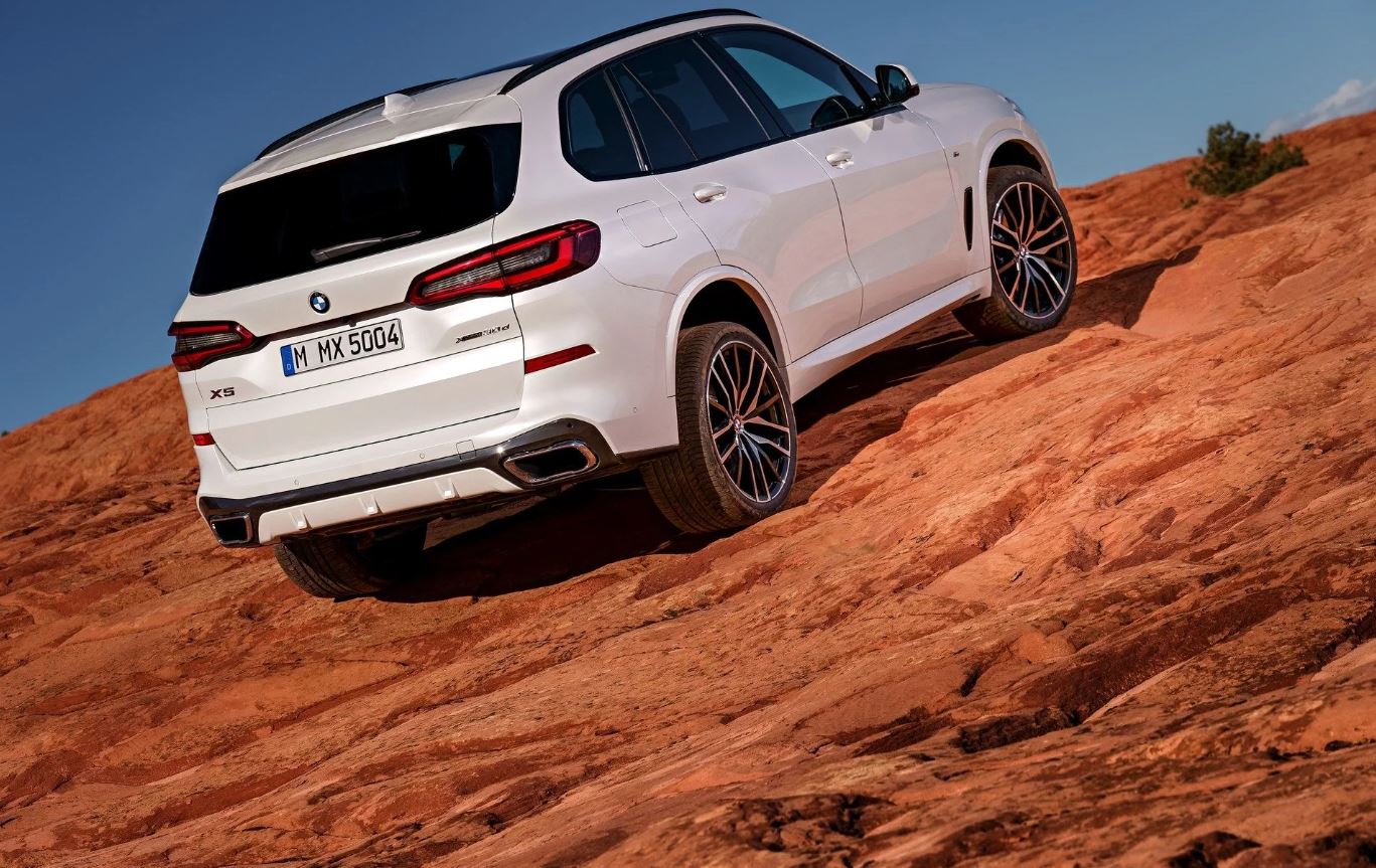 2019 BMW X5 tanıtıldı; yeni arazi paketi ve daha fazlası