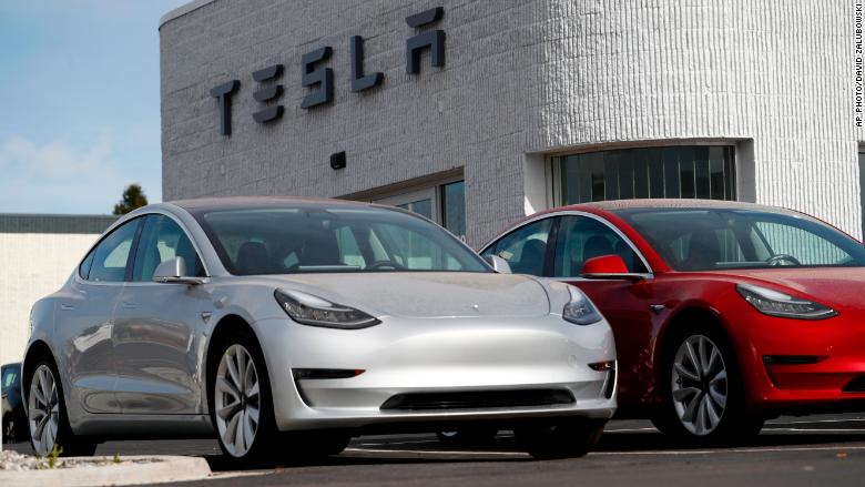 Tesla'nın Model 3 hedefleri şirkete 5 milyar dolar kazandırdı