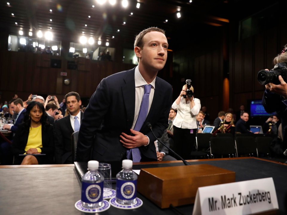 Facebook, 14 milyon kullanıcıyı etkileyen hatayı itiraf etti