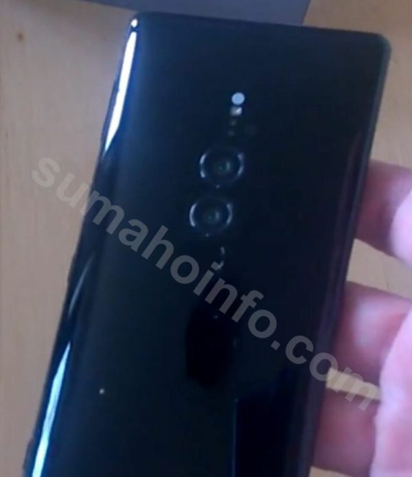 Xperia XZ3 kameralara yakalandı