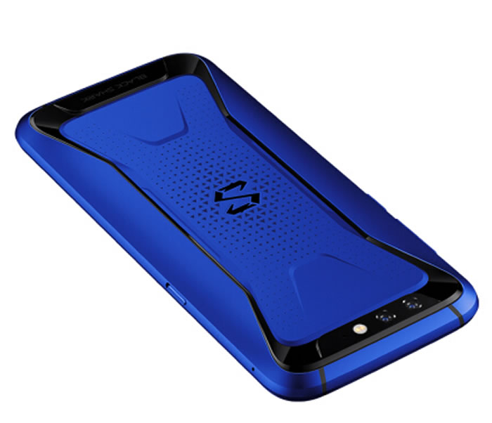 Xiaomi Black Shark oyuncu telefonunun Royal Blue rengi yarın satışa sunuluyor