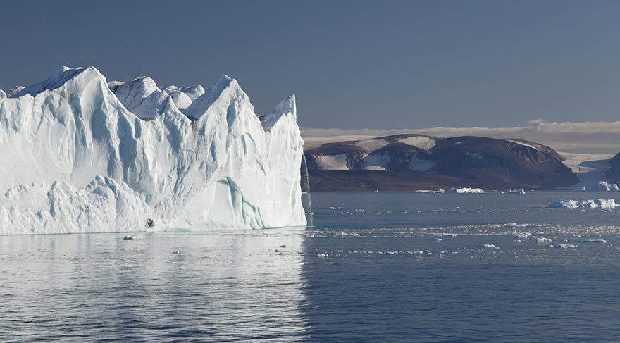 Bilim insanları uyardı: Antarktika hızla eriyor, 3.3 trilyon ton buzul denizlere karıştı