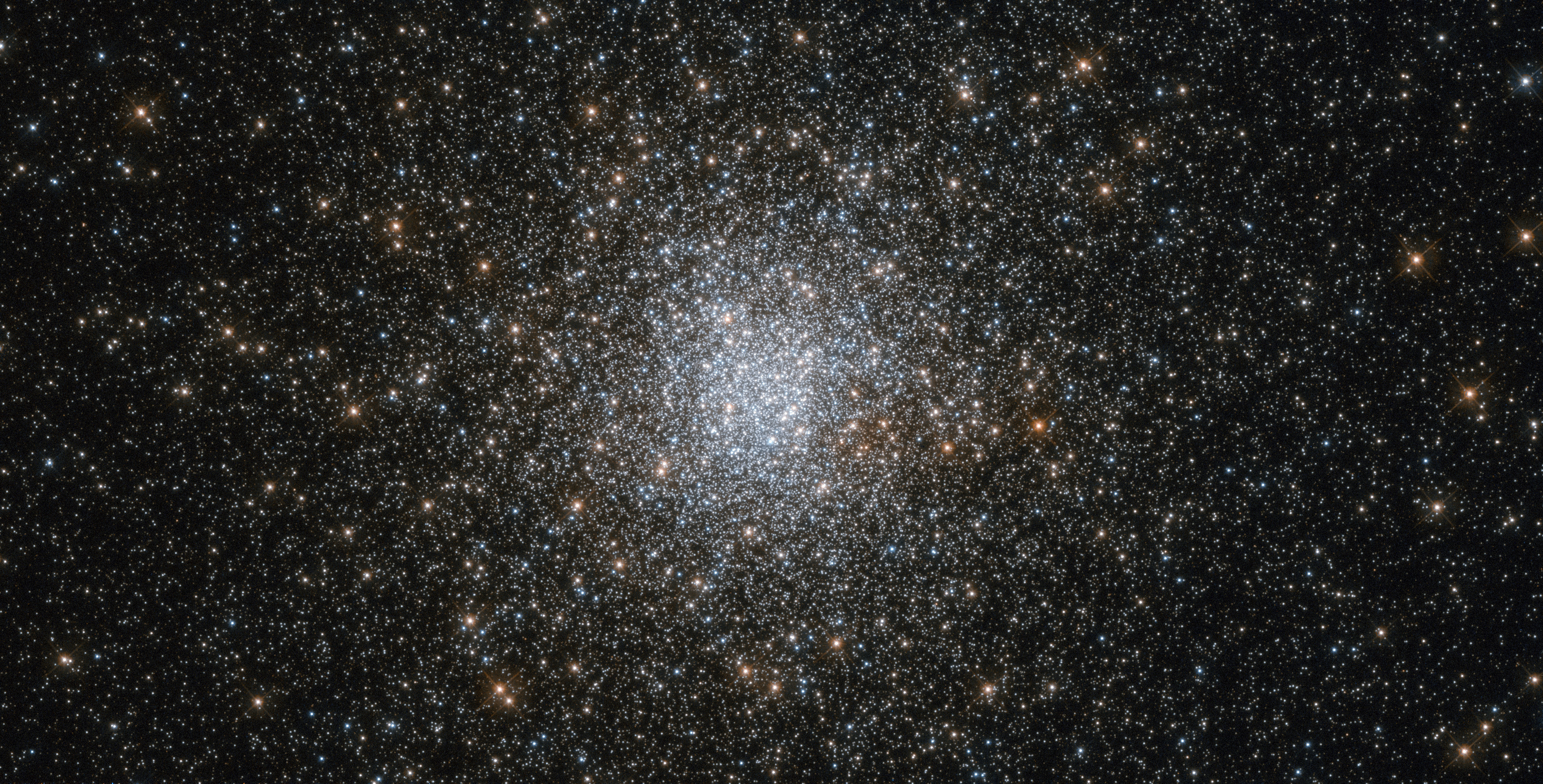 Hubble'ın görüntülediği bu fotoğraftaki yıldızlar tam 10 milyar yıl yaşında