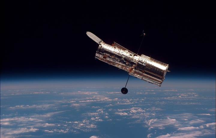 Hubble'ın görüntülediği bu fotoğraftaki yıldızlar tam 10 milyar yıl yaşında