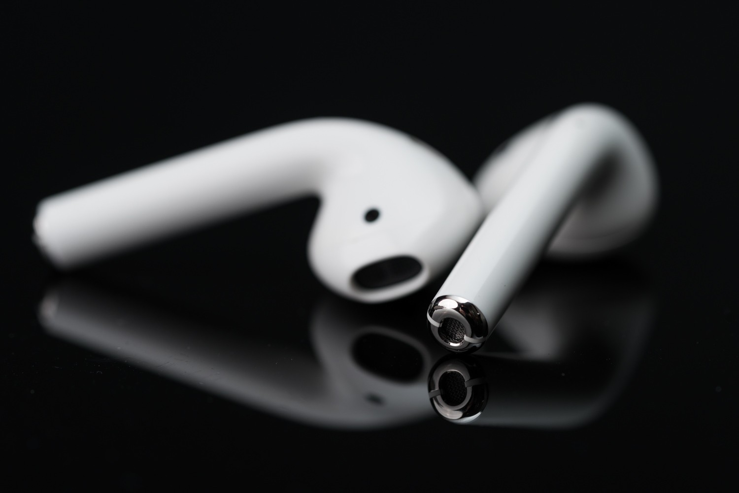 Microsoft'tan AirPods katili bir kablosuz kulaklık geliyor