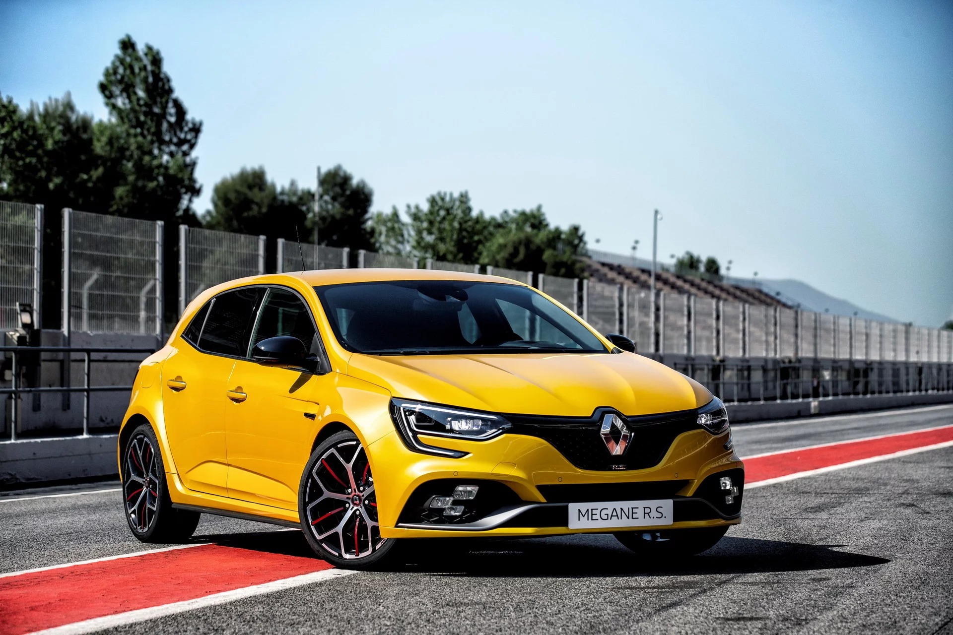 megane rs trophy 2018