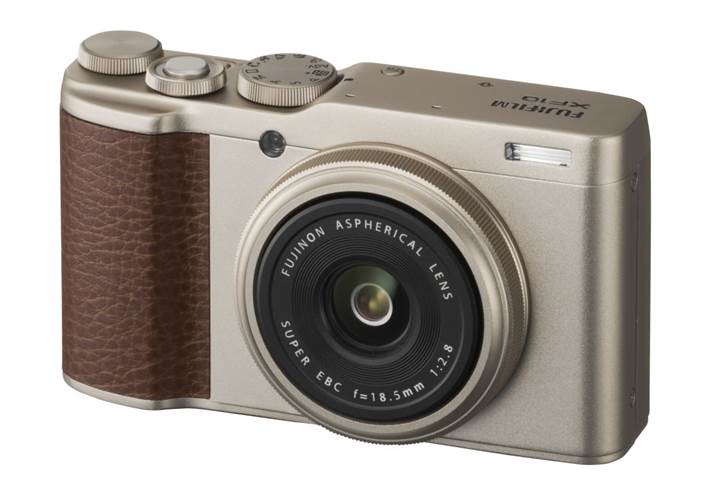 Fujifilm'den büyük sensörlü küçük dijital fotoğraf makinesi: XF10